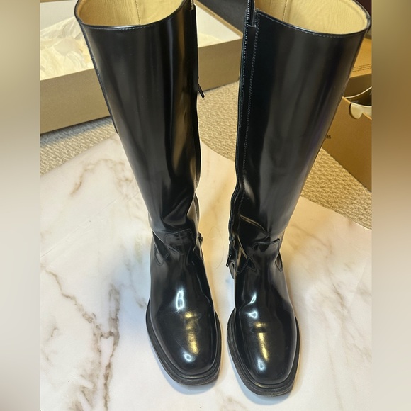 SALE🔥 Authentic APC Charlie Knee-High Boots in Black Shiny Leather - Picture 1 of 6